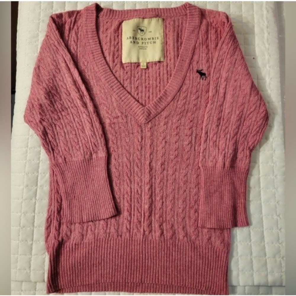 VTG Y2K Abercrombie & Fitch Rose Pink VNeck Alt Bella Swan Twilight Sweater Cute